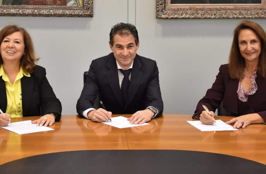 Sener firma Código de Principios