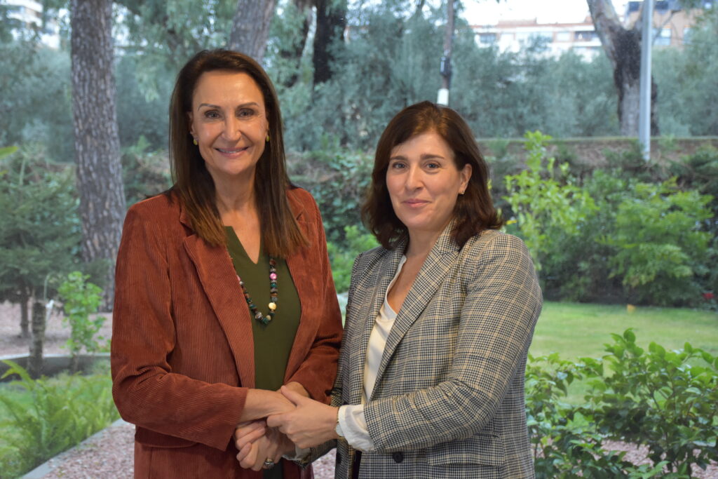 Fundación Máshumano firma: Elena Cascante y Beatriz Sánchez